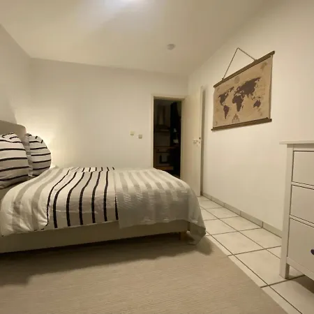 Denkmalschutz - Zentral - Haustiere - Messe Appartement Neuss Buitenkant foto